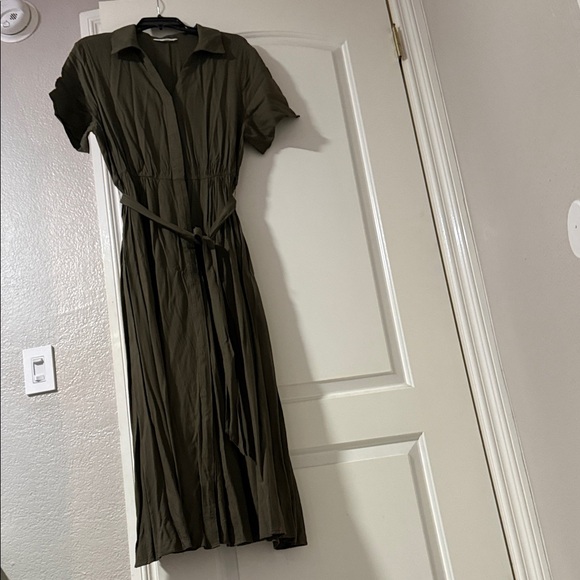 H&M Olive Green Maxi Dress - Picture 7 of 7